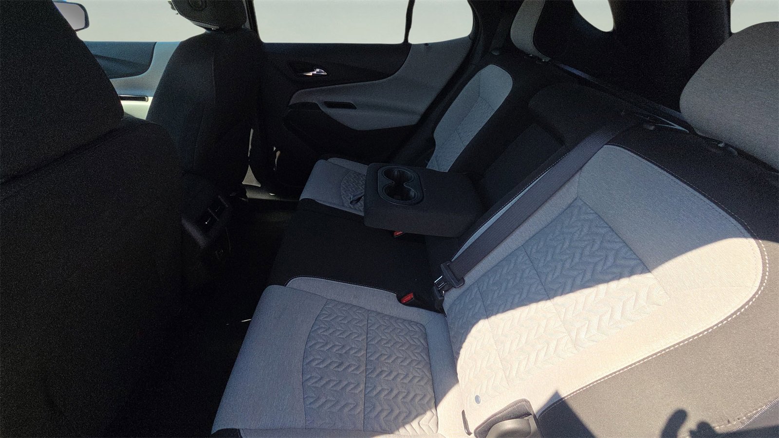 Used 2023 Chevrolet Equinox LT w/ Driver Convenience Package image 20