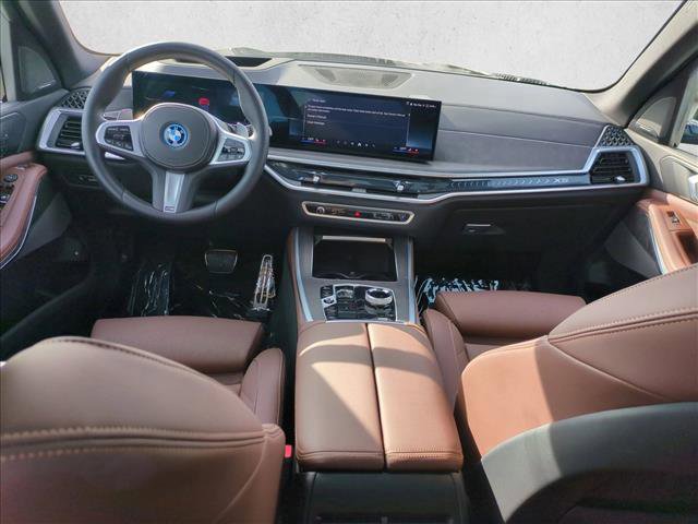 Certified 2025 BMW X5 xDrive50e w/ Executive Package image 19