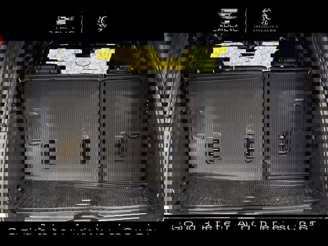 Used 2021 Cadillac Escalade Premium Luxury w/ Performance Package image 26