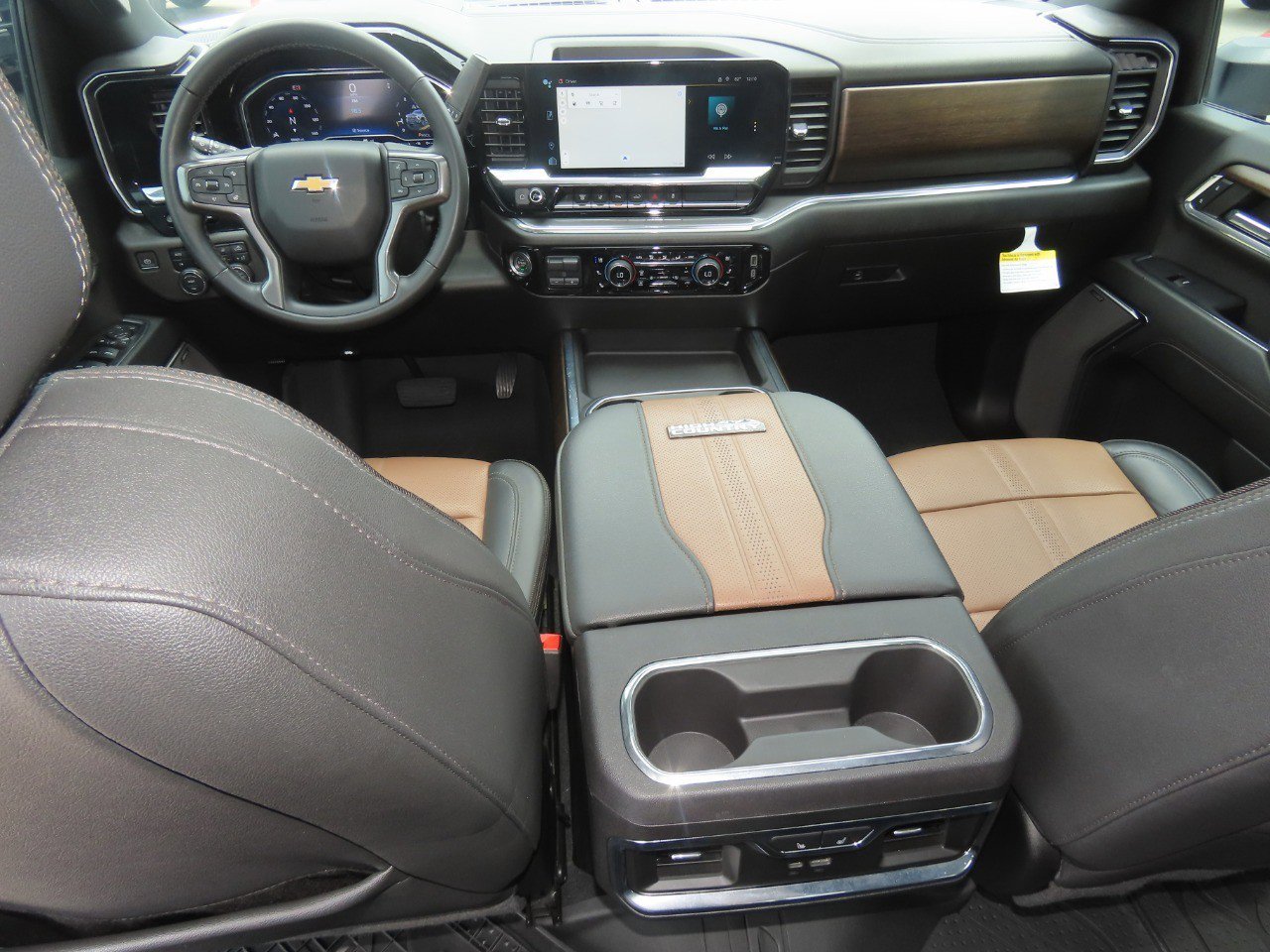 Used 2024 Chevrolet Silverado 3500 High Country w/ High Country Premium Package AWD/4WD image 23