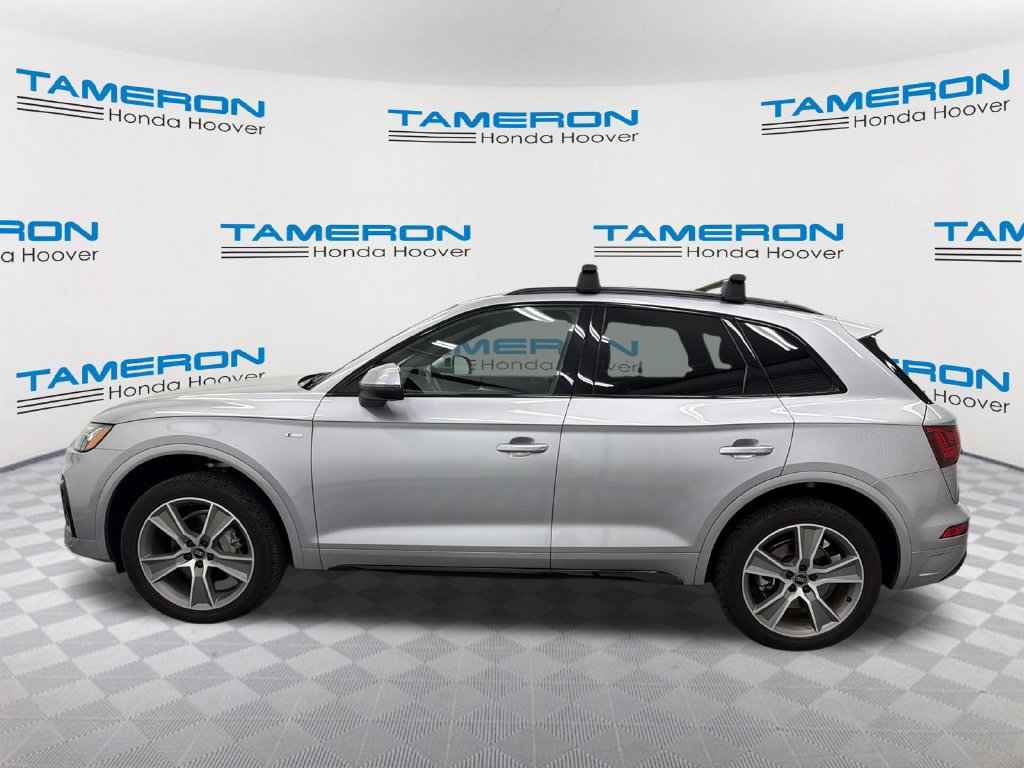 Used 2025 Audi Q5 2.0T Premium AWD/4WD image 2