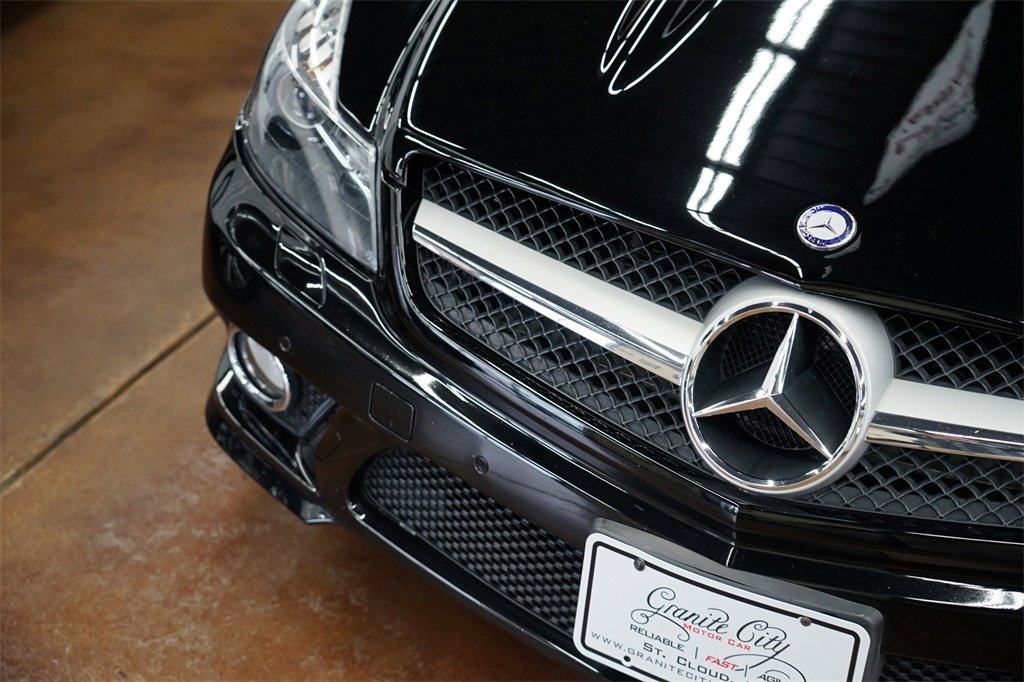 Used 2012 Mercedes-Benz SL 550 image 9