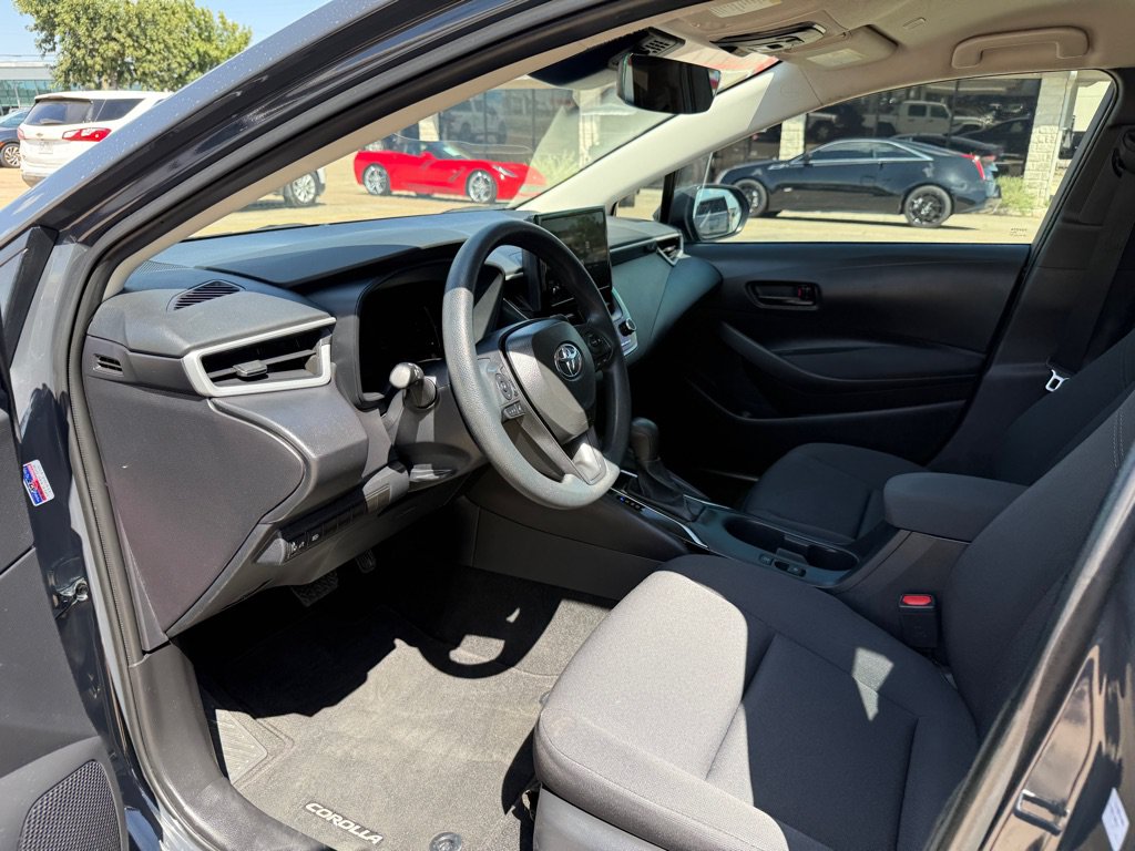 Used 2026 Toyota Corolla LE FWD image 12