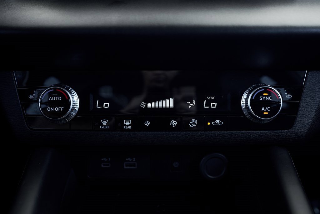 Used 2024 Mitsubishi Outlander SE image 45