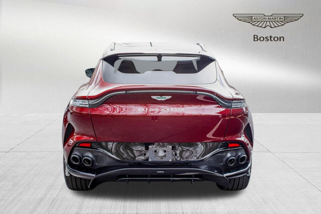 New 2025 Aston Martin DBX 707 image 2