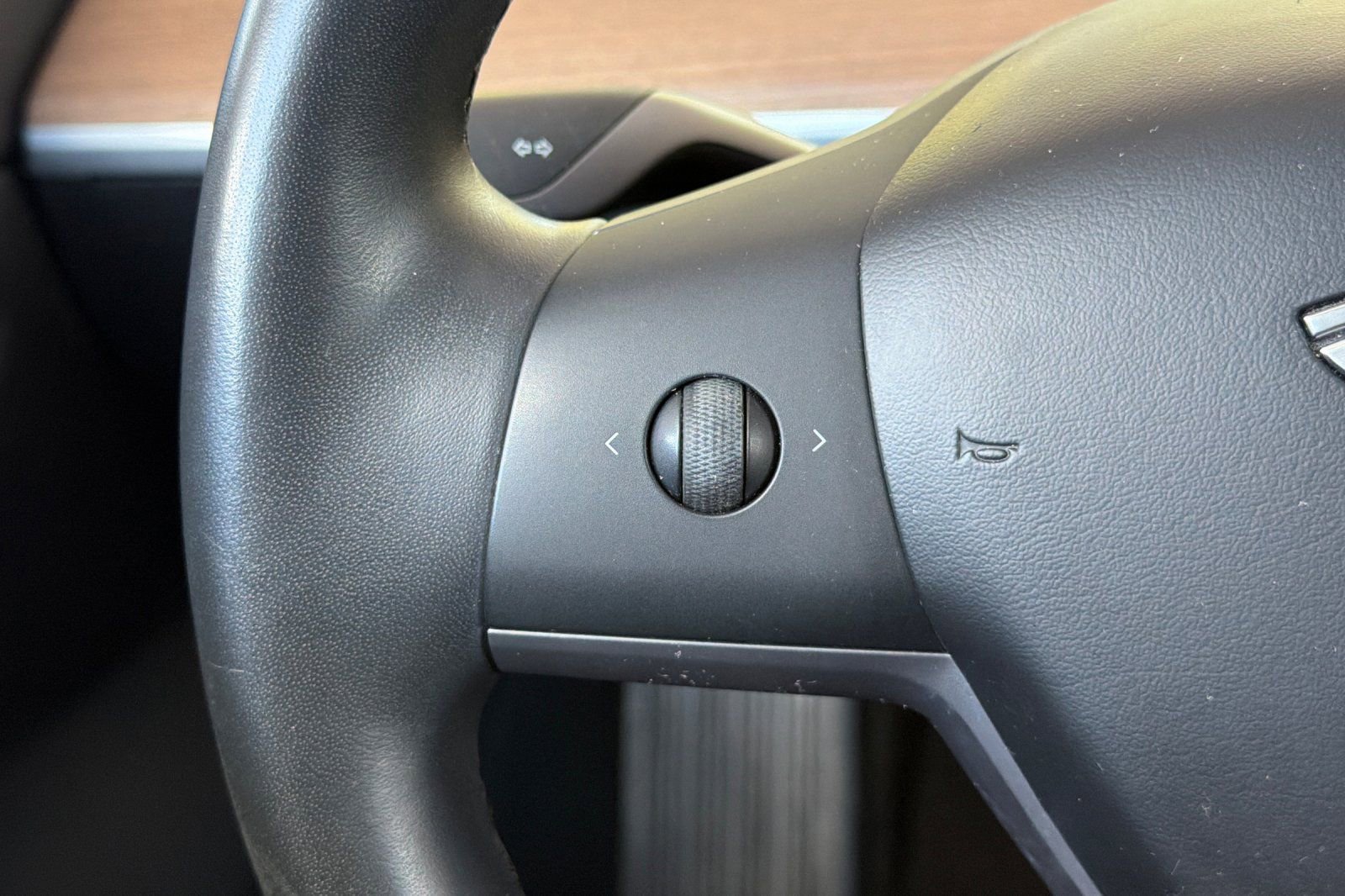 Used 2018 Tesla Model 3 Long Range AWD/4WD image 27