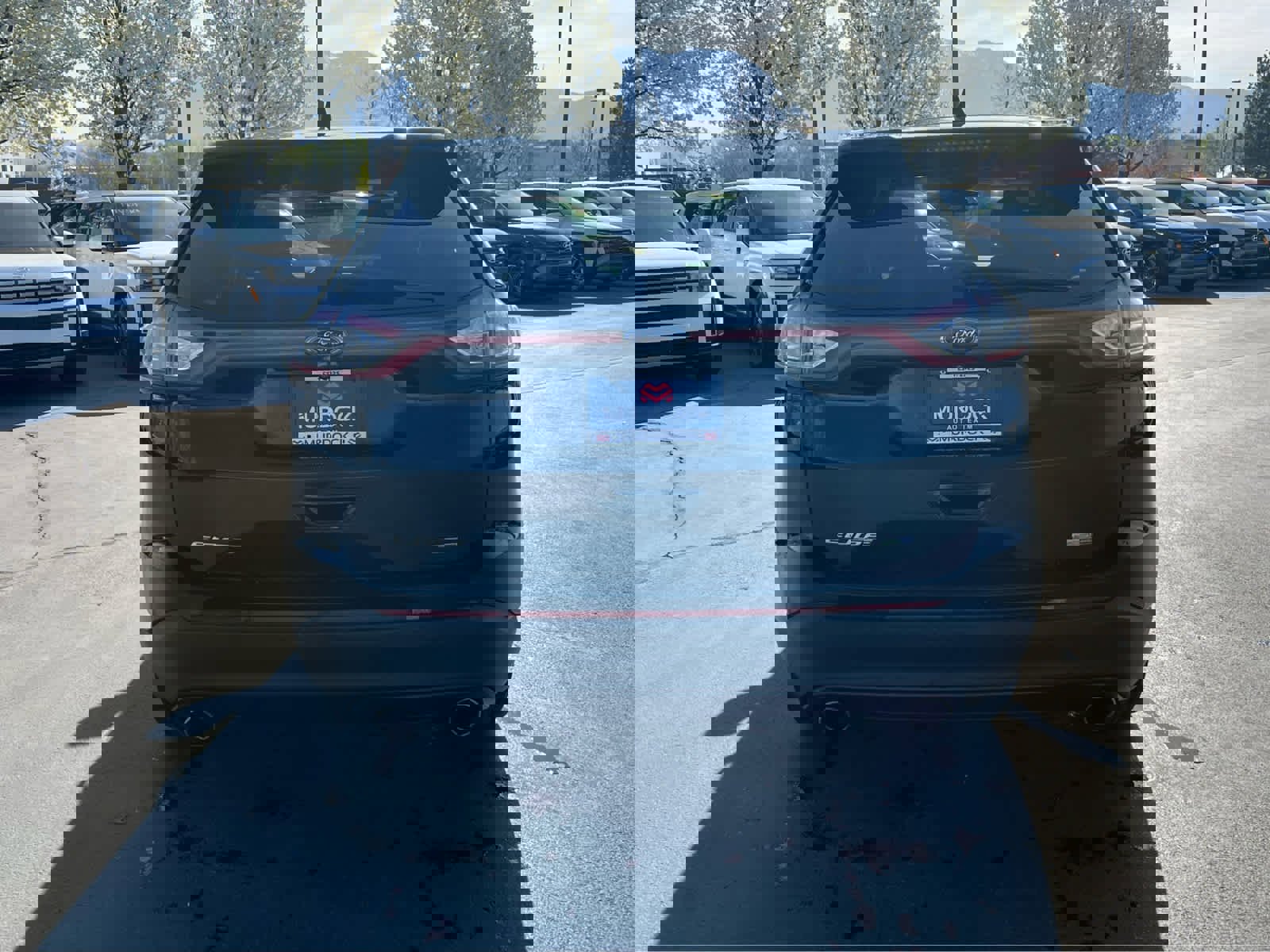 Used 2017 Ford Edge SE image 9