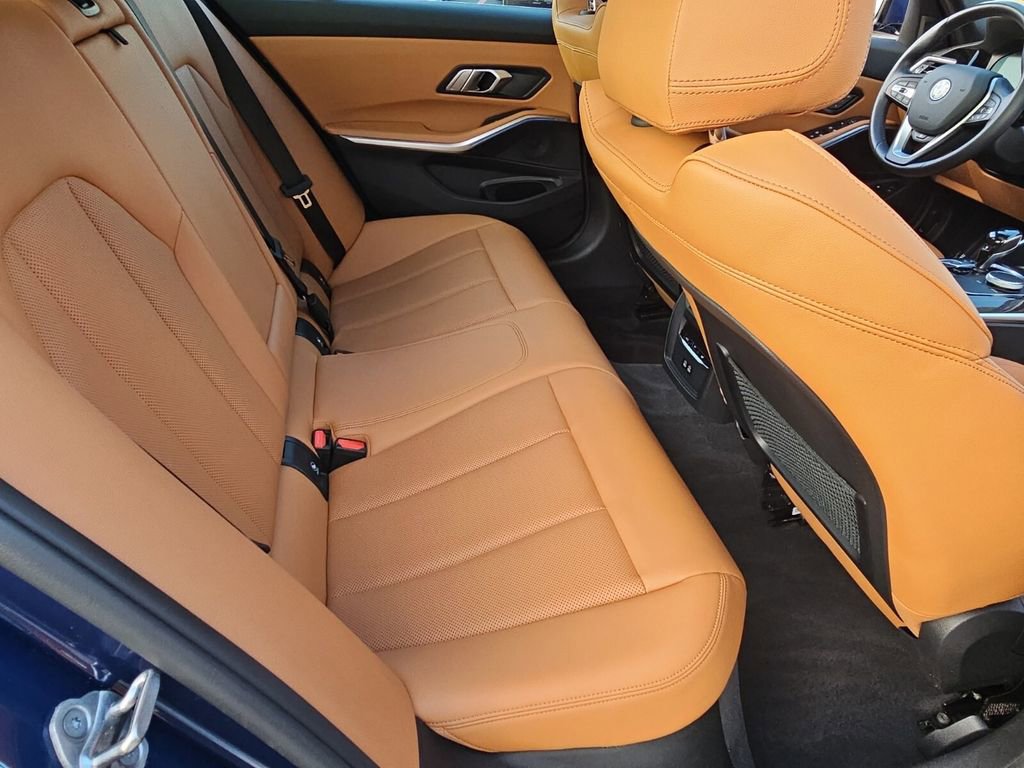 Used 2022 BMW 330e xDrive 330e xDrive w/ Premium Package image 18