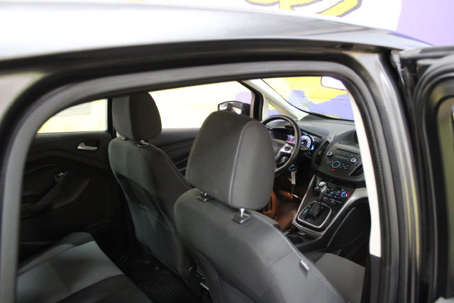 Used 2017 Ford C-MAX Energi SE FWD image 10