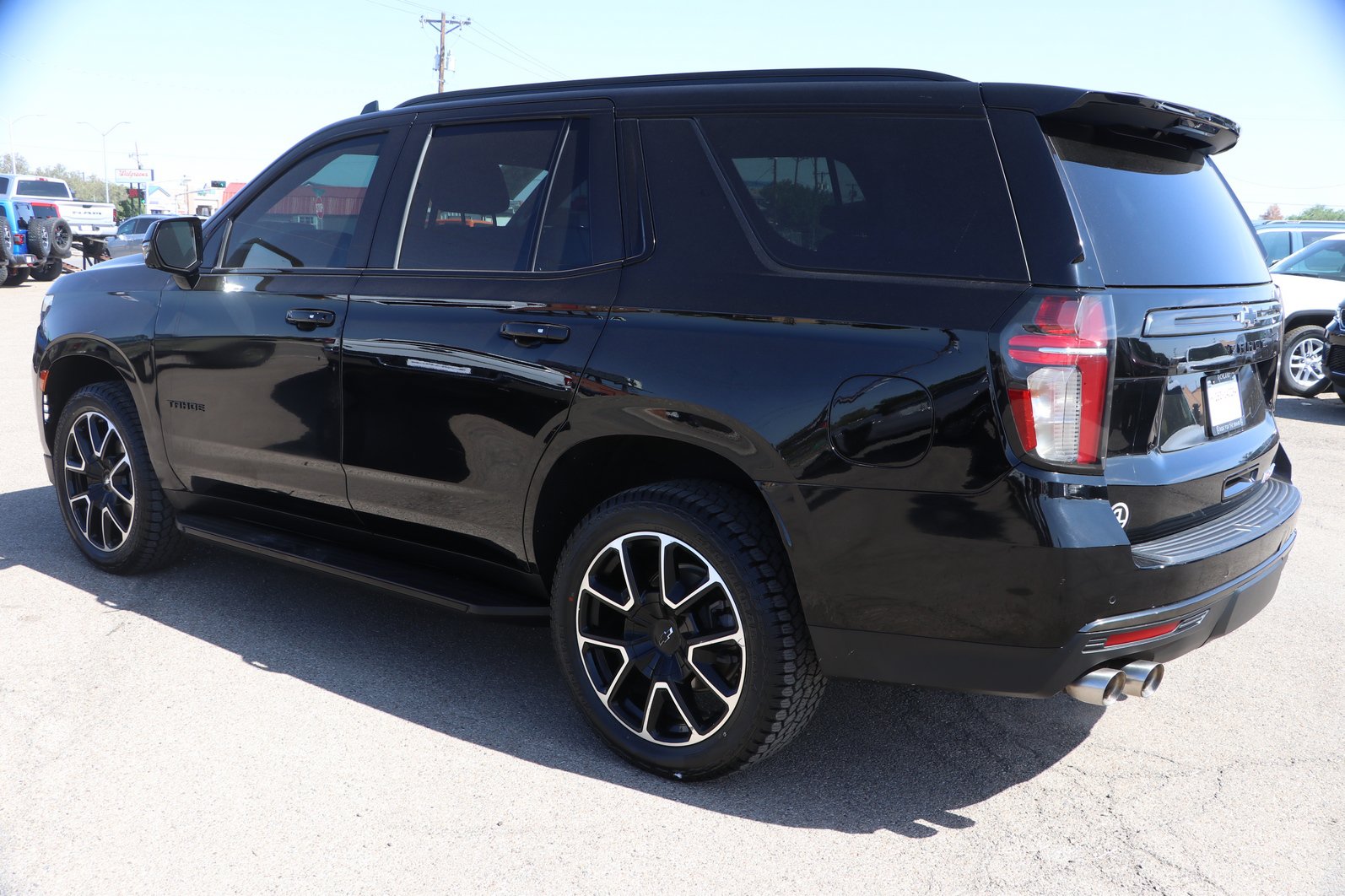 Used 2022 Chevrolet Tahoe RST w/ Sport Performance Package AWD/4WD image 5