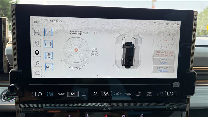 Used 2025 GMC Hummer EV 3X w/ LPO, Illumination Package AWD/4WD image 32