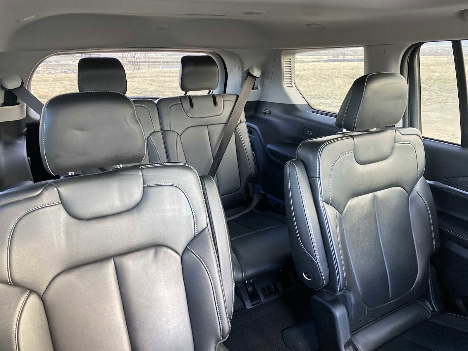 Certified 2022 Jeep Grand Cherokee L Limited w/ Black Appearance Package image 35