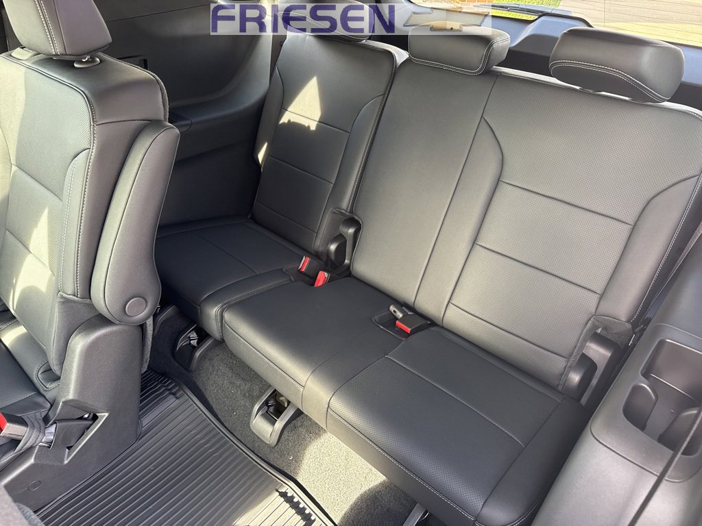 New 2026 Chevrolet Traverse LT w/ Midnight/Sport Edition image 13