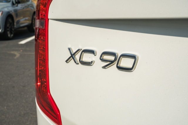 Used 2021 Volvo XC90 T6 Inscription w/ Protection Package Premier AWD/4WD image 10