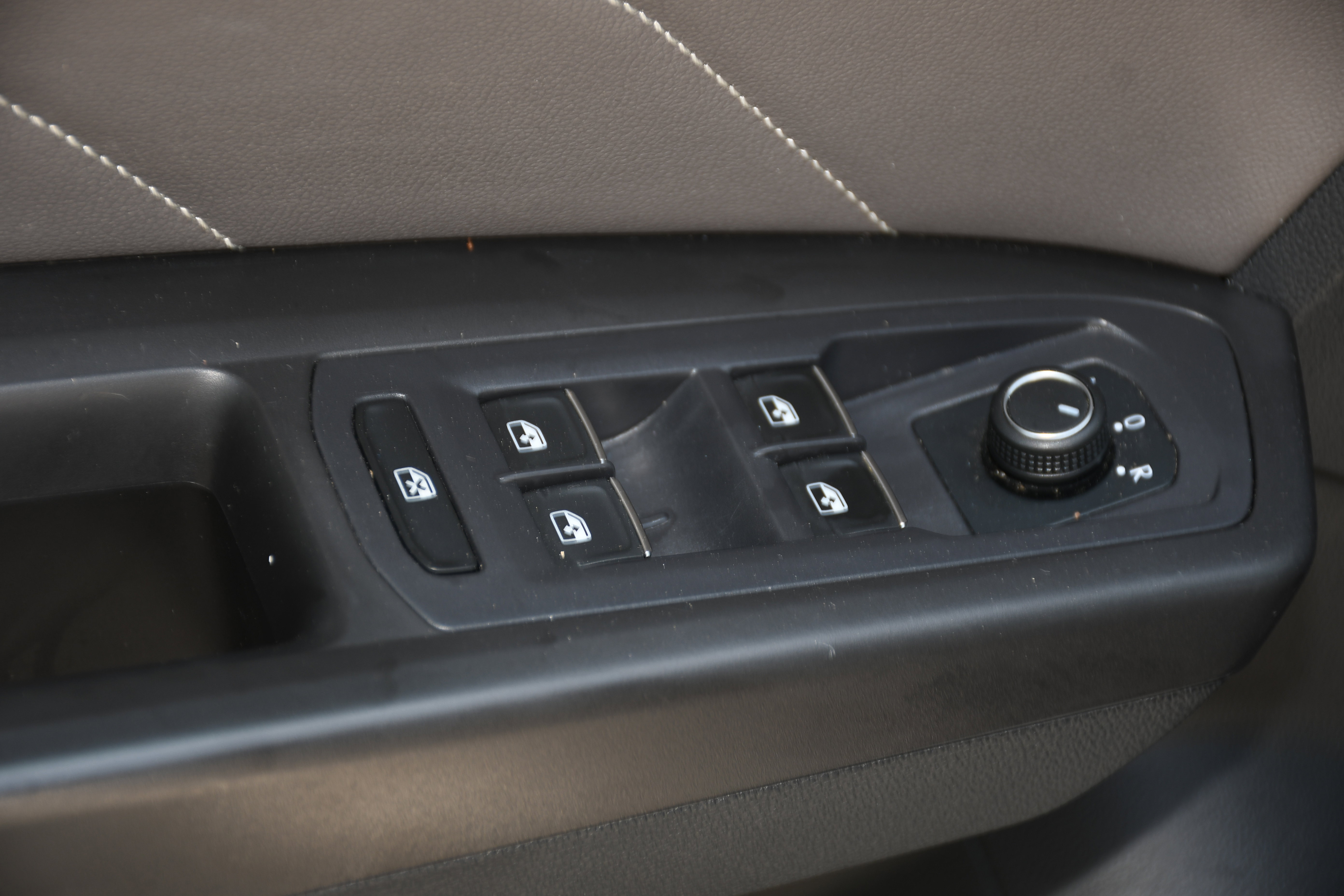 Used 2022 Volkswagen Atlas SE FWD image 10