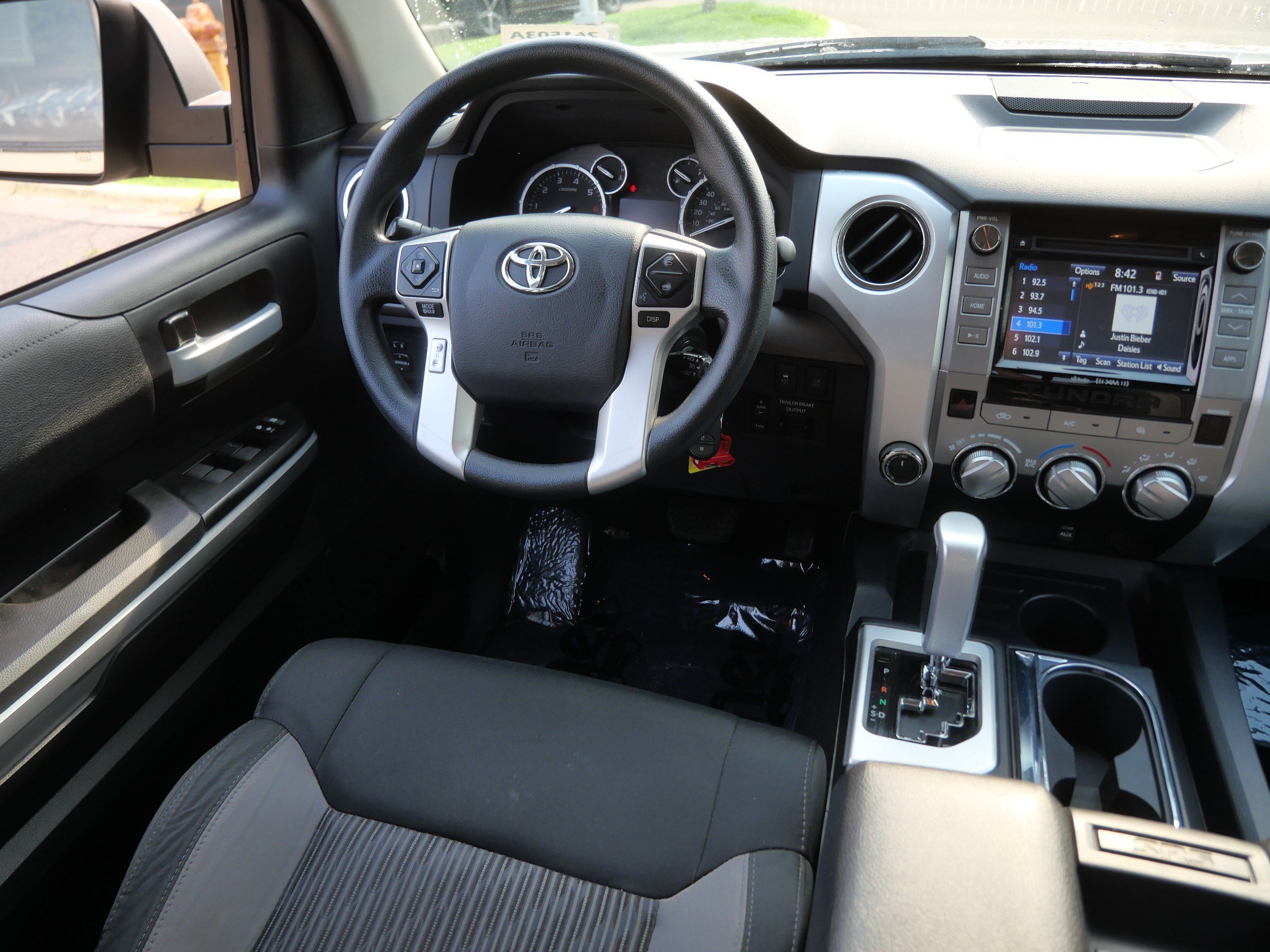 Used 2017 Toyota Tundra SR5 w/ TRD Off Road Package AWD/4WD image 9