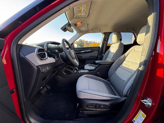 New 2026 Chevrolet TrailBlazer LT w/ Convenience Package image 2