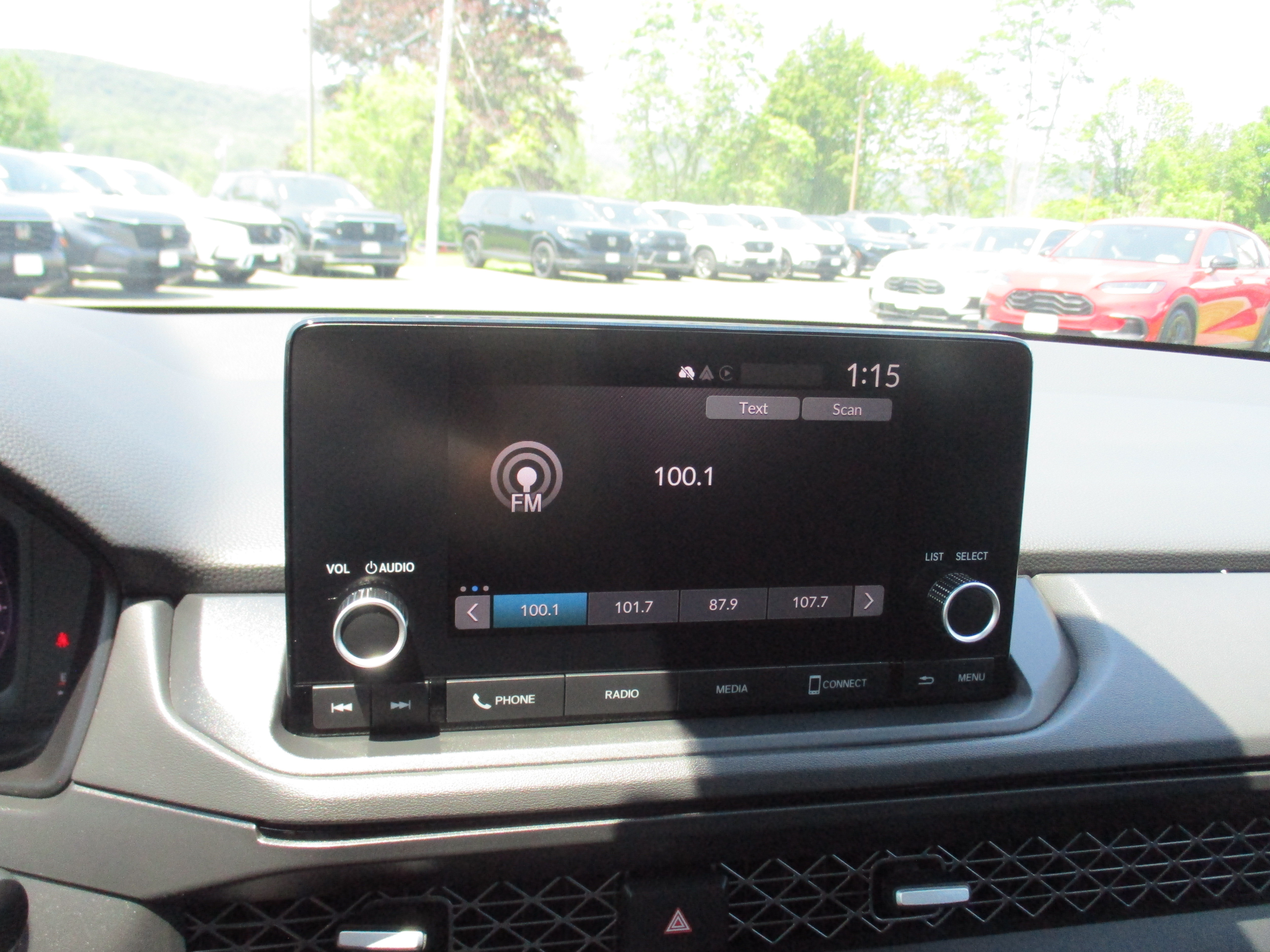 Certified 2023 Honda Accord EX image 15