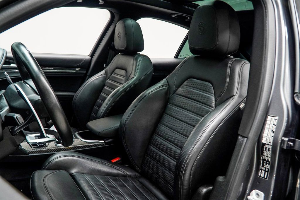 Used 2022 Alfa Romeo Stelvio Quadrifoglio w/ Active Assist Plus Package image 41