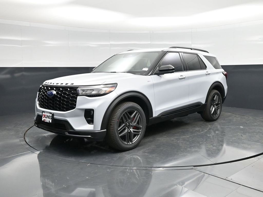 New 2026 Ford Explorer ST-Line w/ ST-Line Street Pack image 5
