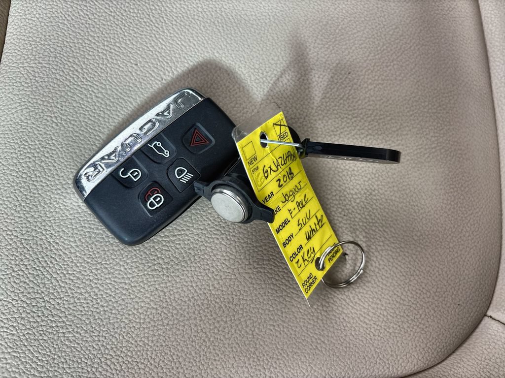 Used 2018 Jaguar F-PACE Premium AWD/4WD image 28