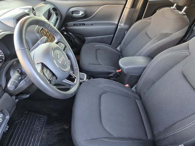 Used 2022 Jeep Renegade Altitude w/ Convenience Group image 12