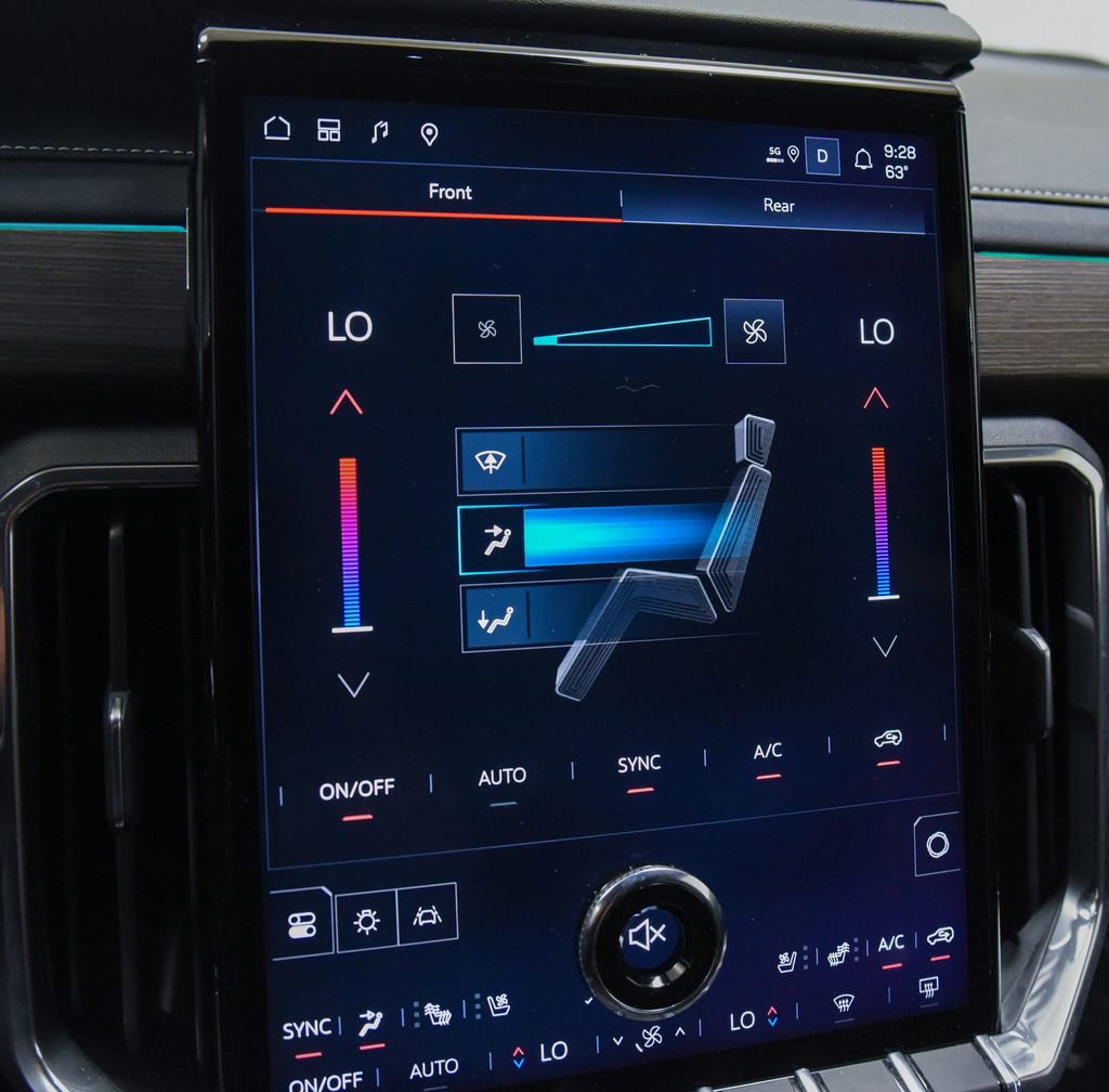 Used 2025 GMC Acadia Denali image 24