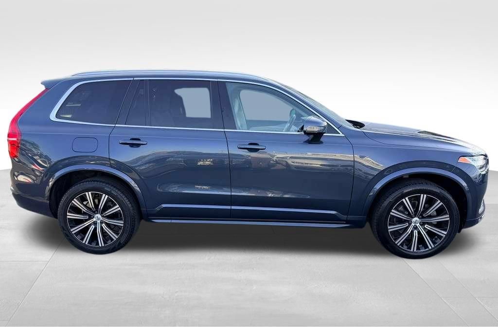 Used 2023 Volvo XC90 B5 Core w/ Climate Package AWD/4WD image 4