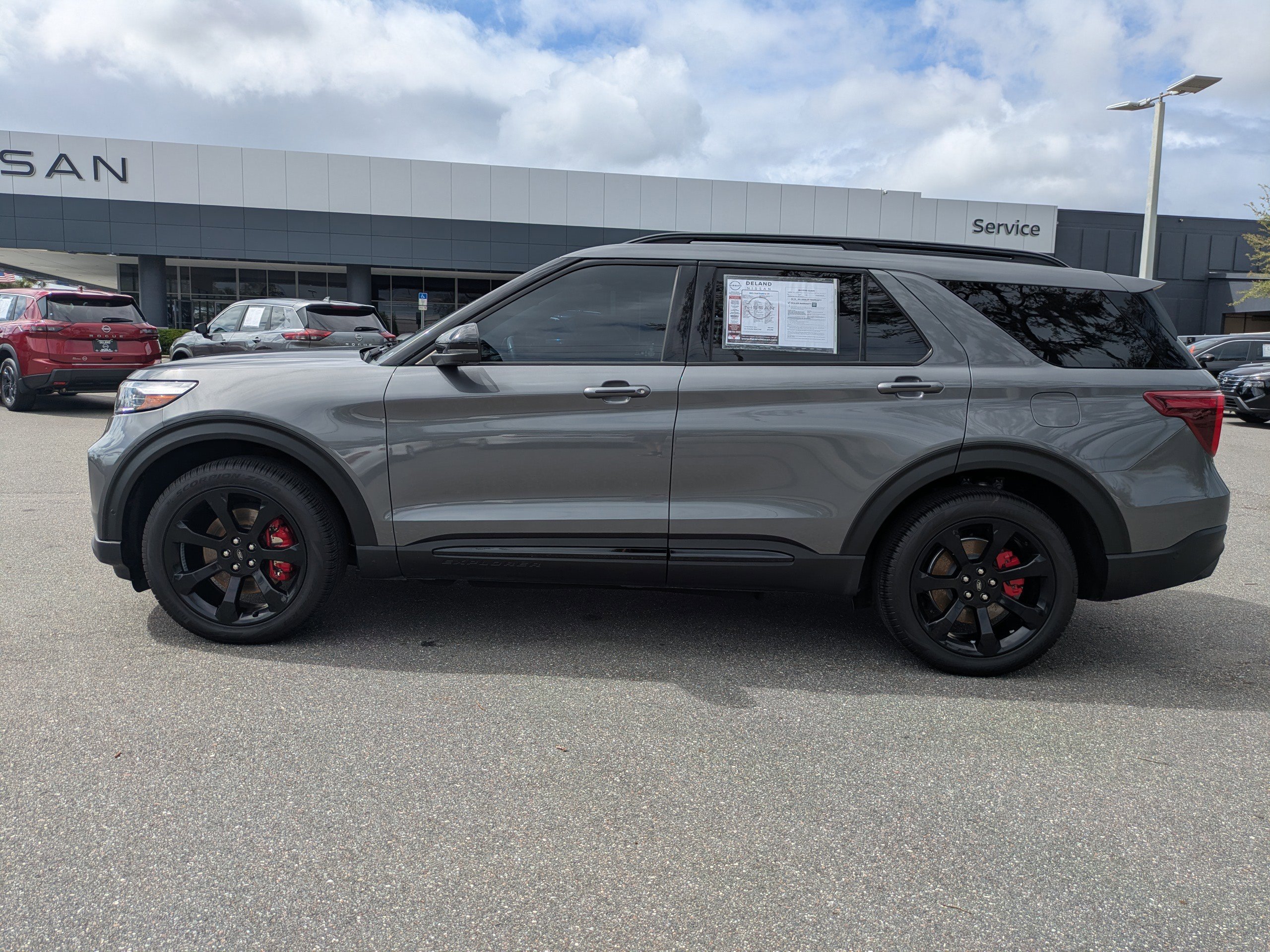 Used 2021 Ford Explorer ST w/ Equipment Group 401A image 7