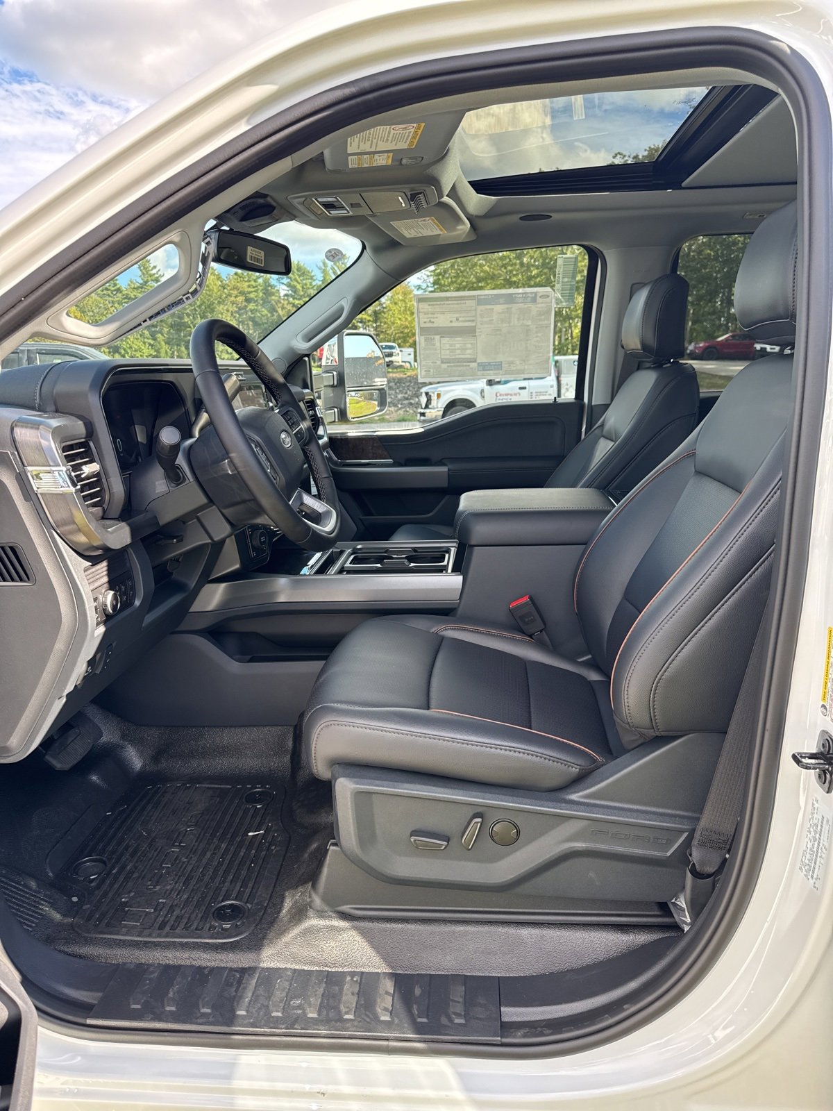 New 2026 Ford F250 Lariat w/ Lariat Ultimate Package image 17