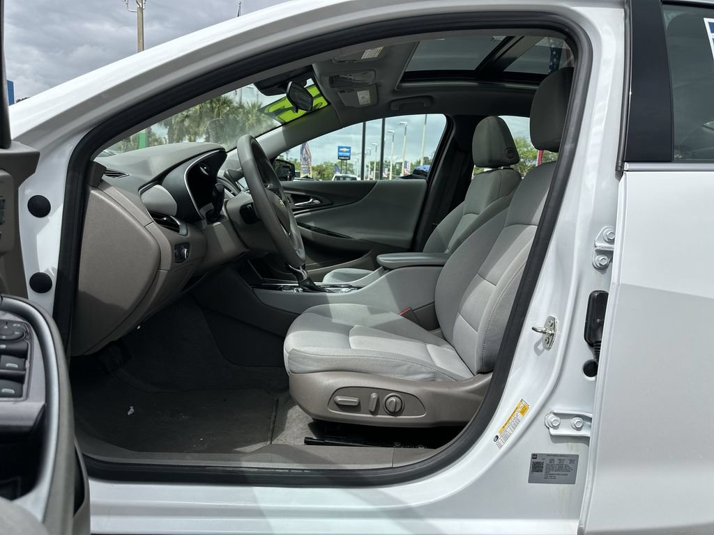 Used 2024 Chevrolet Malibu LT FWD image 19