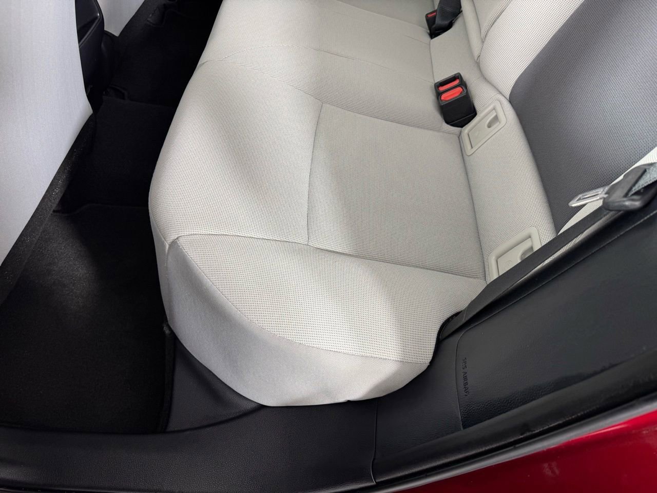 Used 2022 Toyota Corolla LE image 24