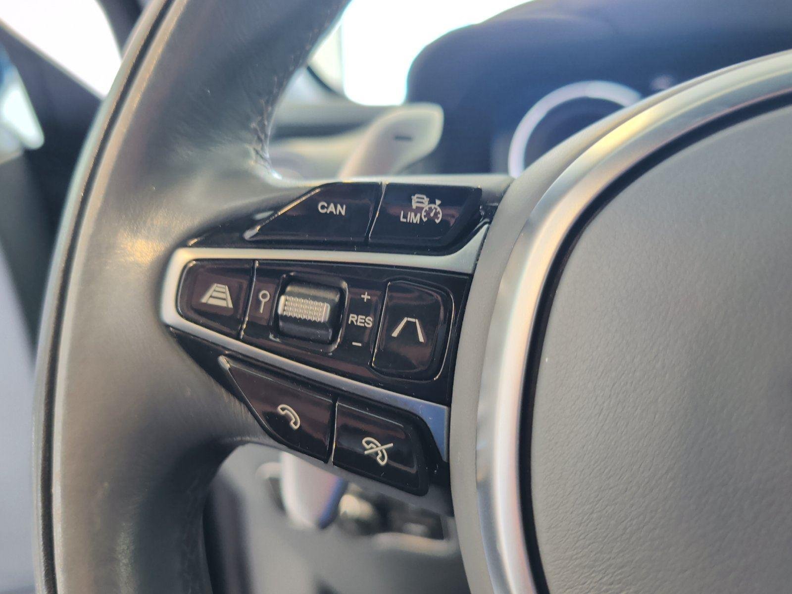 Used 2021 Aston Martin DBX AWD/4WD image 19