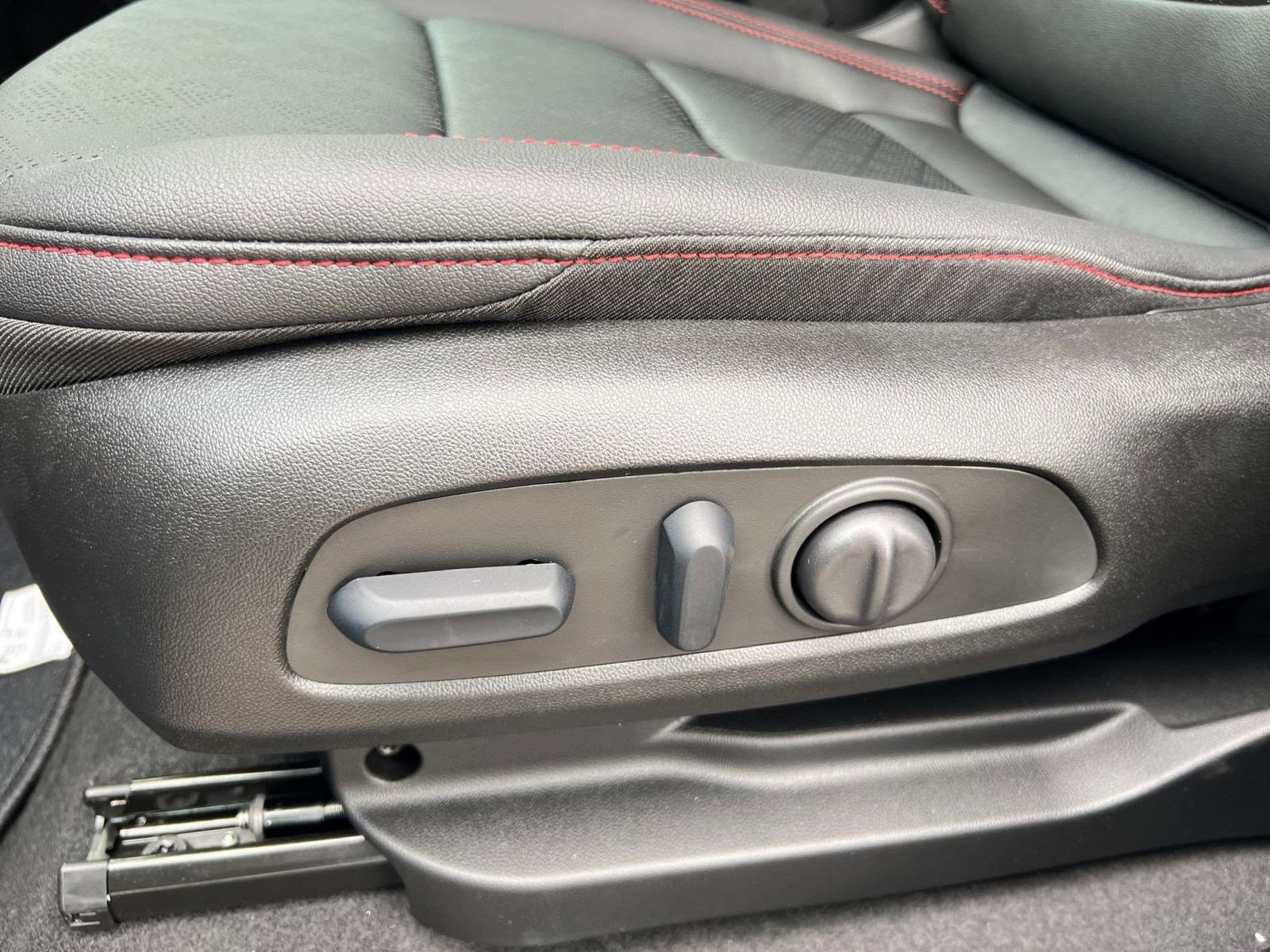 New 2027 Chevrolet Bolt RS w/ Technology Package image 13