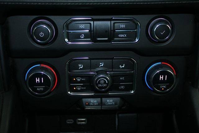 Used 2023 Chevrolet Suburban LS image 20