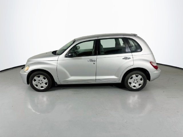 Used 2009 Chrysler PT Cruiser FWD image 6