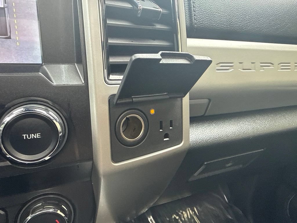 Certified 2021 Ford F350 Lariat w/ Lariat Ultimate Package AWD/4WD image 33