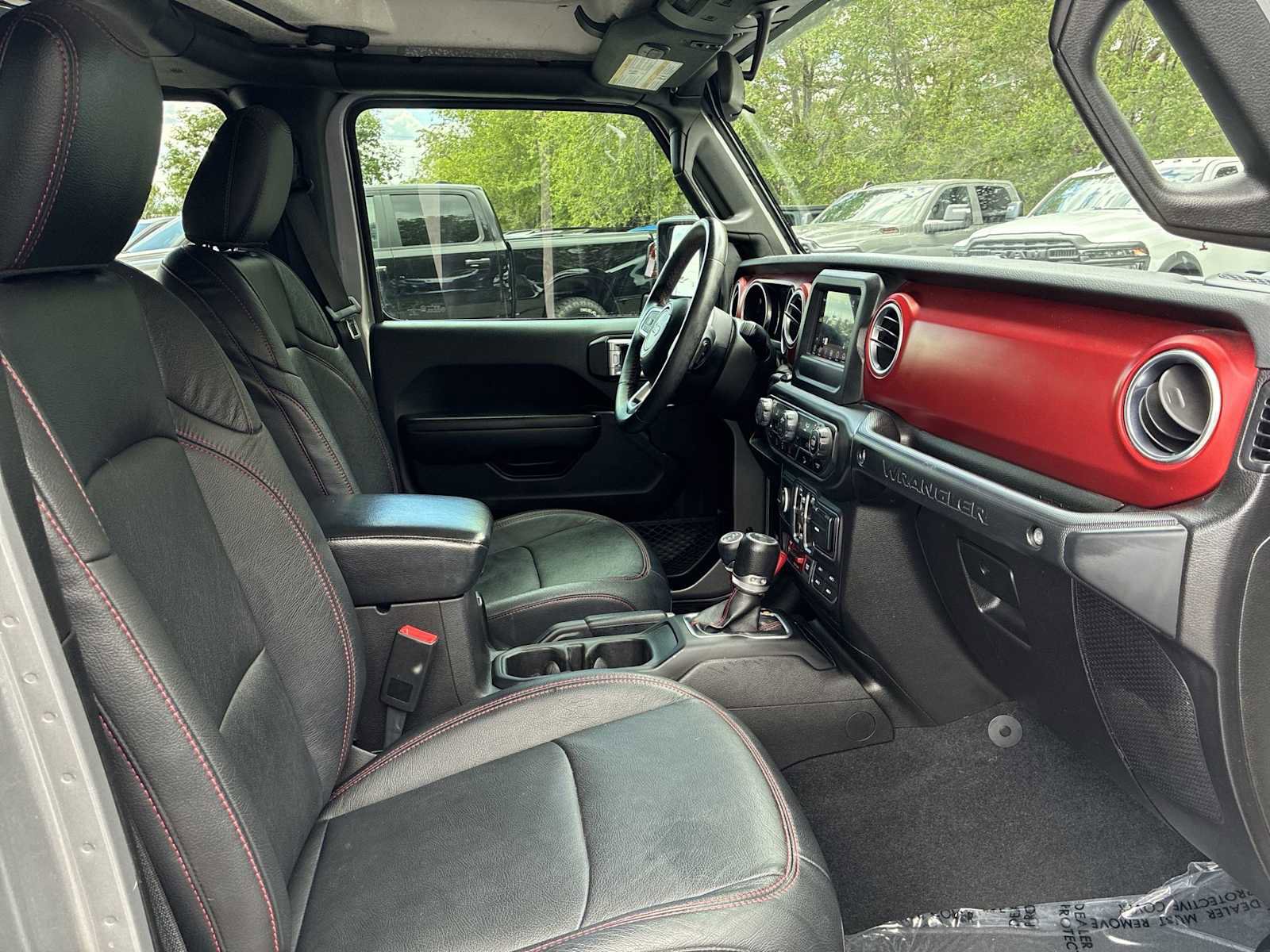 Certified 2018 Jeep Wrangler Unlimited Rubicon AWD/4WD image 25