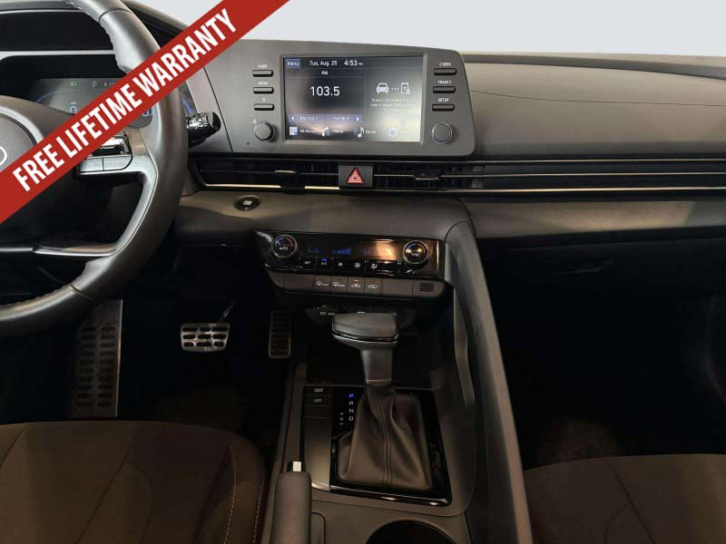 Used 2025 Hyundai Elantra Sport FWD image 22