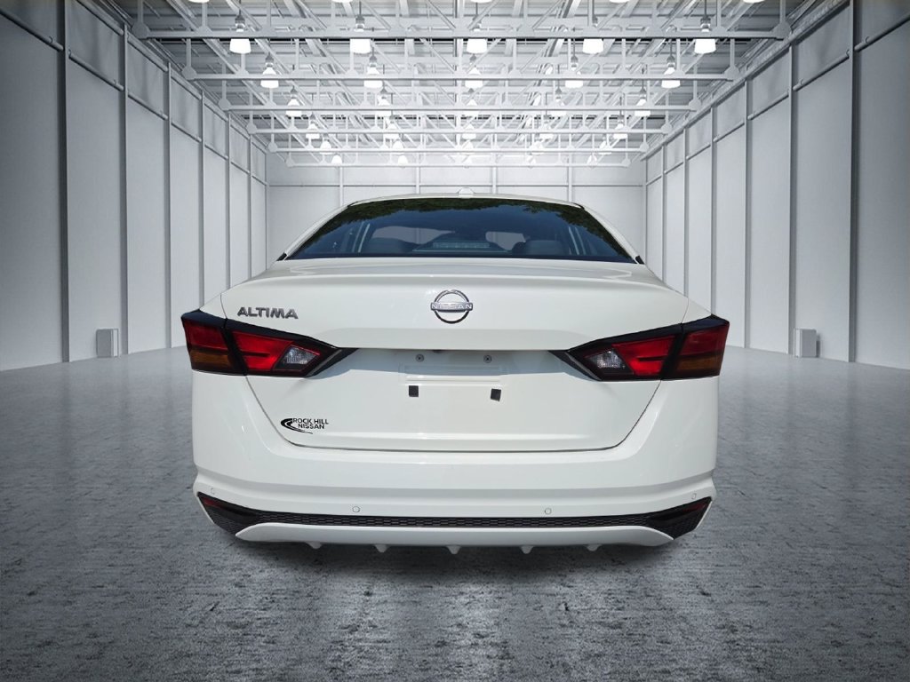 Used 2025 Nissan Altima 2.5 SV FWD image 7
