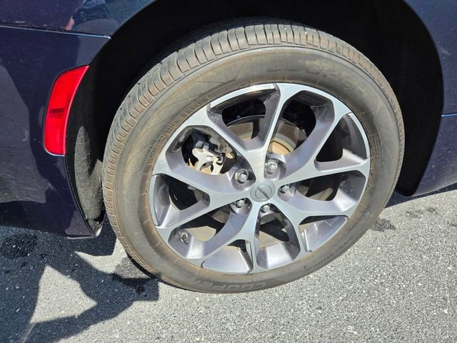 Used 2021 Chrysler Pacifica Limited w/ Premium & Safety Sphere Group image 28