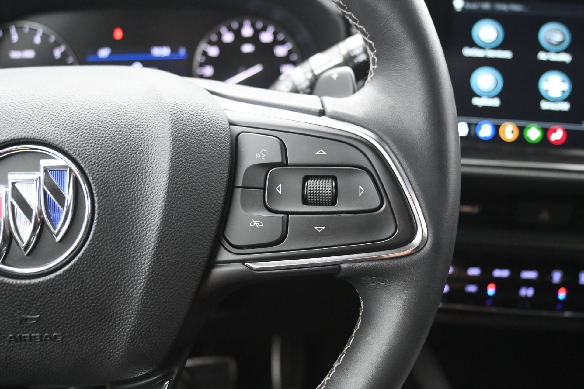 Used 2023 Buick Envision Preferred w/ Sport Touring Package AWD/4WD image 25