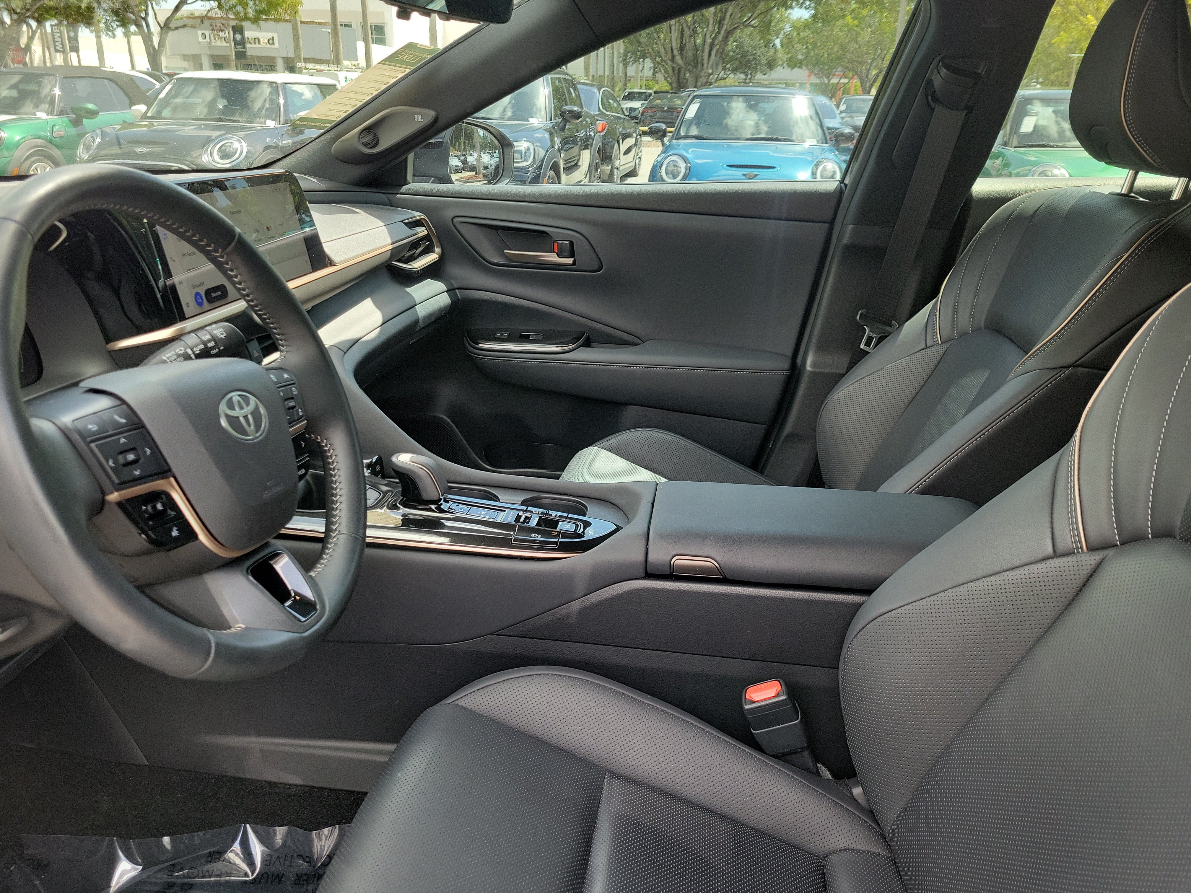 Used 2025 Toyota Crown Signia AWD/4WD image 11