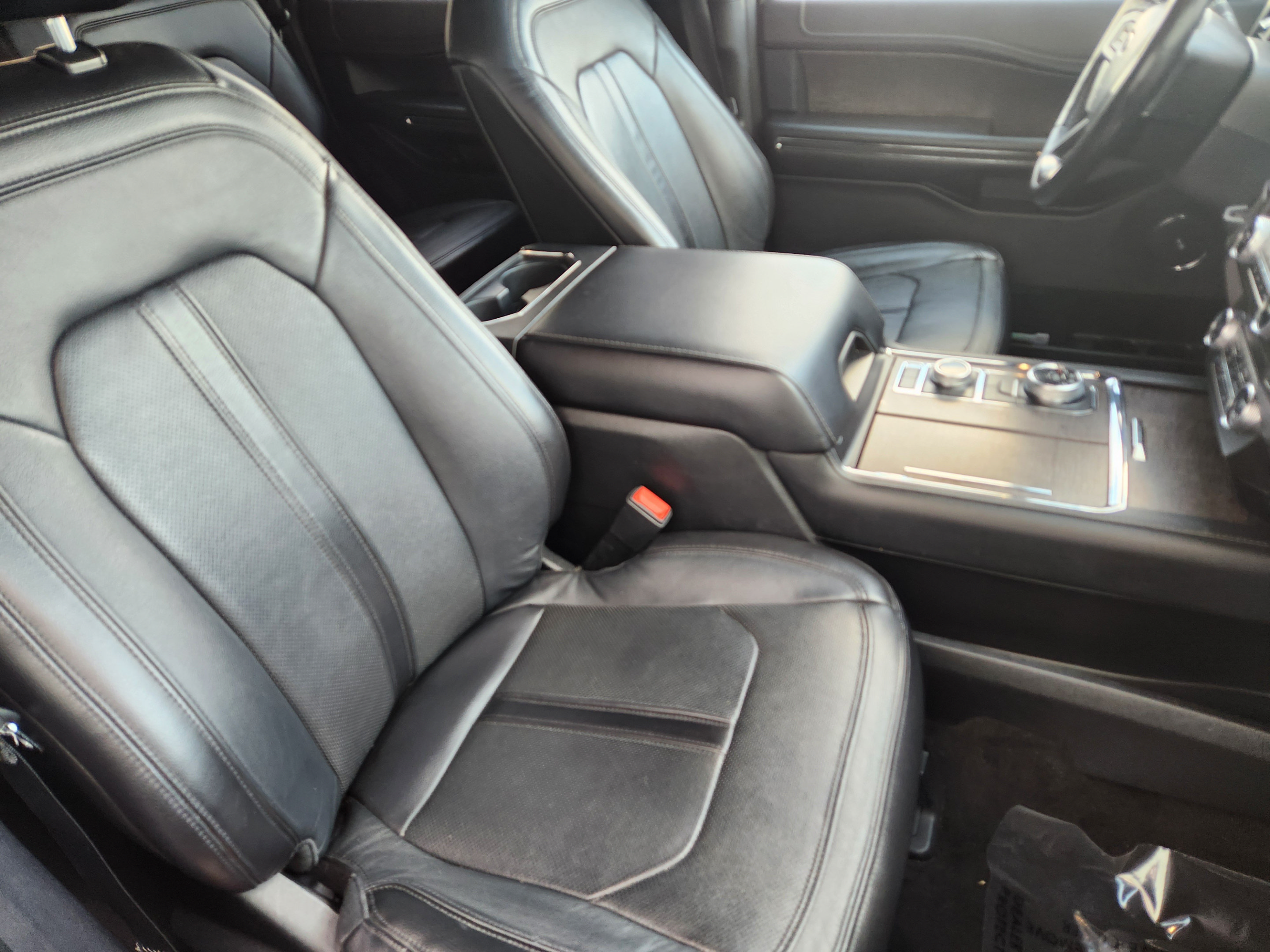 Used 2020 Ford Expedition Max Limited w/ Equipment Group 302A AWD/4WD image 8