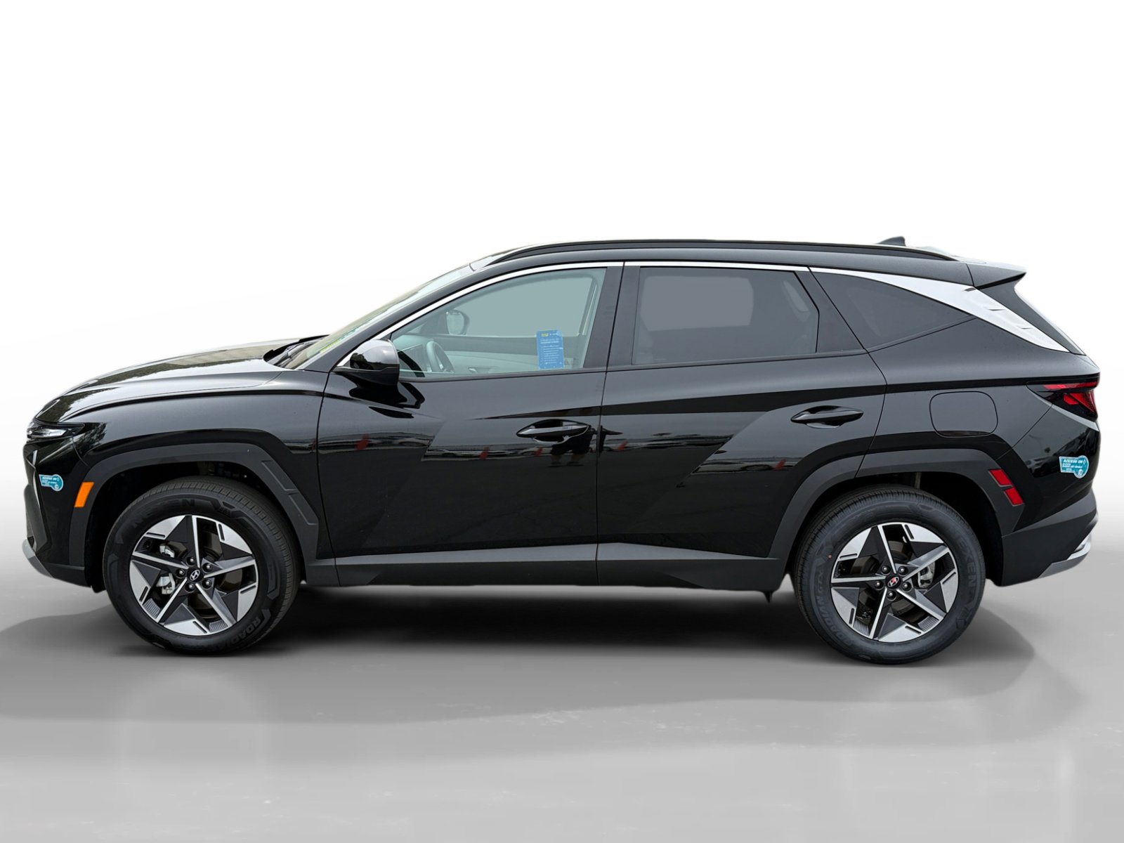 Certified 2025 Hyundai Tucson SEL image 2