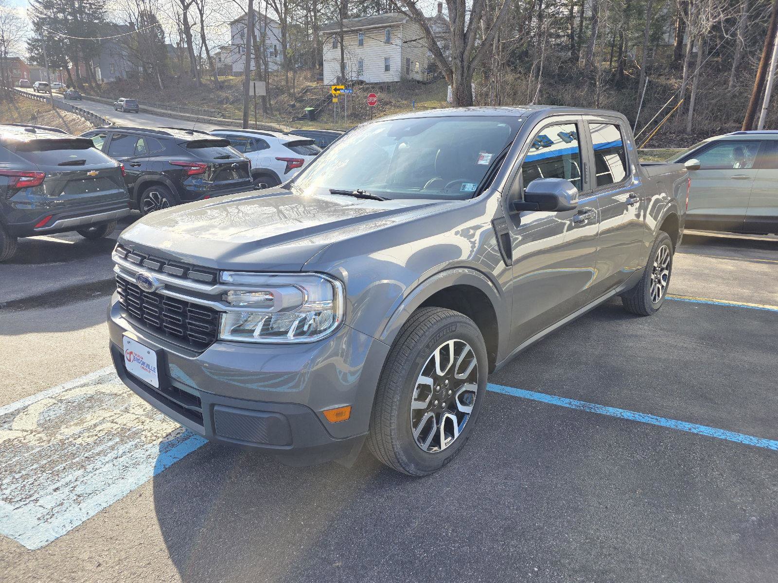 Used 2022 Ford Maverick Lariat w/ Equipment Group 500A Standard image 4