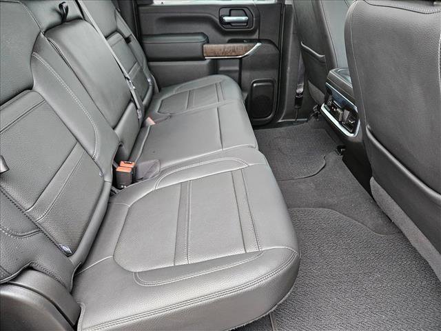Used 2022 GMC Sierra 2500 Denali w/ Denali Ultimate Package image 16