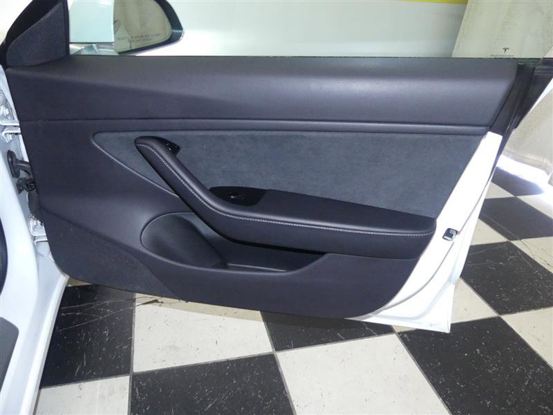 Used 2019 Tesla Model 3 Standard Range Plus image 21