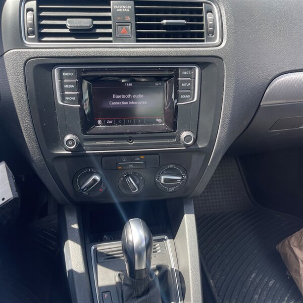 Used 2018 Volkswagen Jetta S FWD image 11