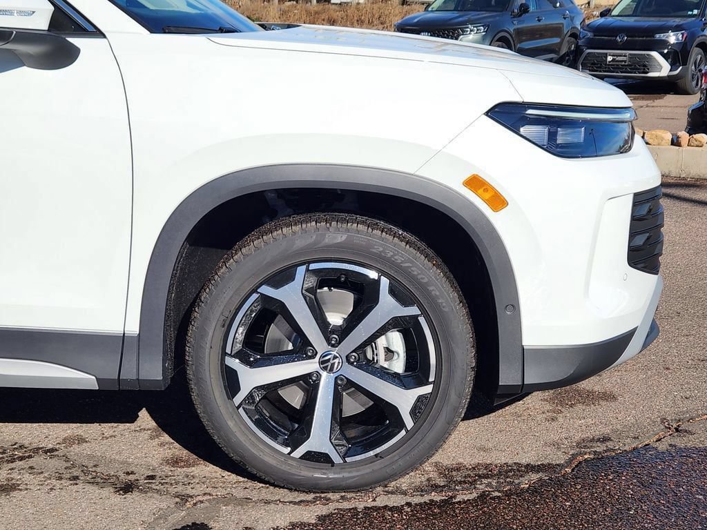 New 2026 Volkswagen Tiguan SE AWD/4WD image 28
